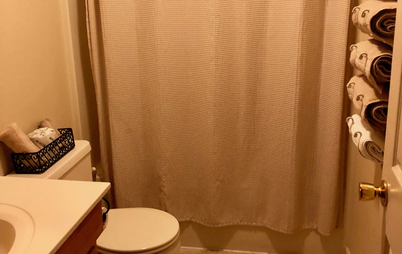 Bathroom_Hotel Manor